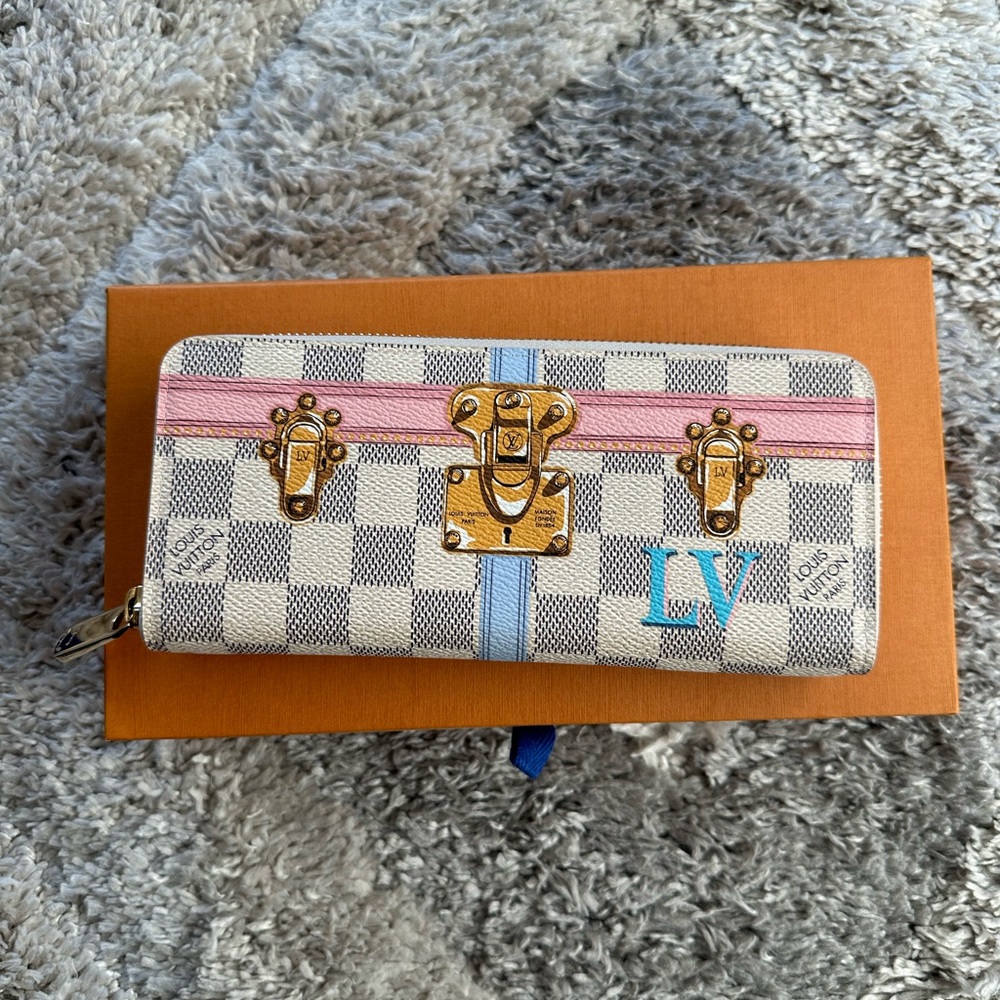 Louis Vuitton Damier Azur Zippy Wallet